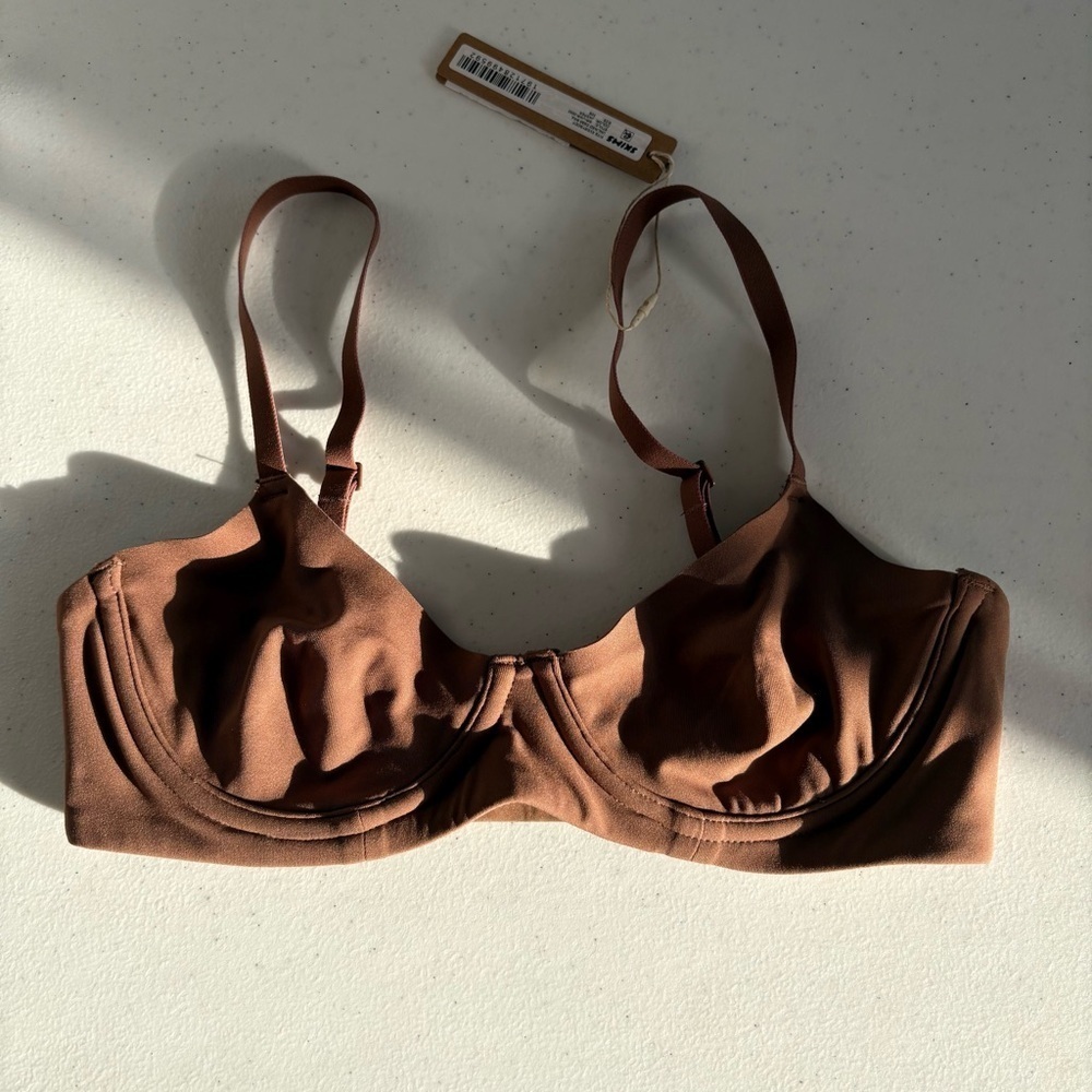NWT SKIMS fits everybody unlined Demi bra 32B jasper brown